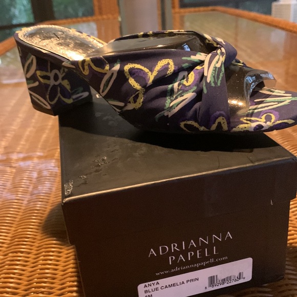 Adrianna Papell Anya shoes - Picture 3 of 5